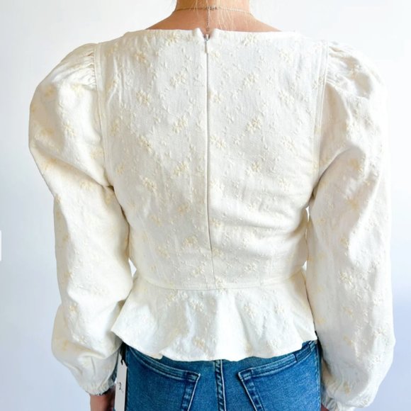 NWT XS EMMIE RUCHED EMBROIDERED DENIM TOP By En Saison - Picture 3 of 6